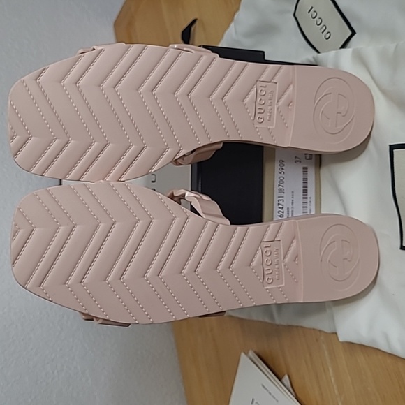 GUCCI Rubber Chain-strap Slide Sandals PINK 37 NEW - Picture 7 of 14